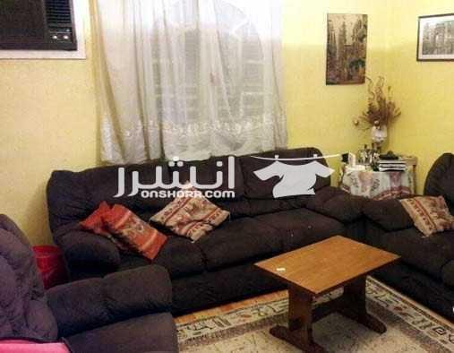 شقة 220 م بالدور الخامس العمارة 9 ادوار ويوجد 2 اسانسير تشطيب الشقة سوبر لوكس موقع الشقة بشارع عبدالحميدعوض من مكرم عبيد بجوار السلاب بمكرم مدخل العمارة جرانيت.جميع الخدمات بالقرب جدا من الشقة