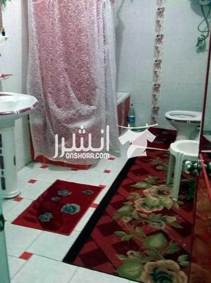 فررصة لعشاق السكن العصرى و الحديث نقدم لكم روف بالبيطاش ش العوضى 240 م سوبر لوكس العنوان : البيطاش شارع العوضى أمام مستشفى العوضى الروف 4 غرف و ريسبشن 4 قطع و مطبخ كبير و حمام كبير ، مساحته 240 متر م...