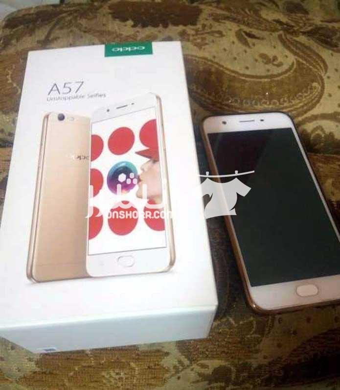 جهاز اوبو a57 للبيع تليفوون اوبو a57 استعمااال 3شهور مساااحة داخلية 32جيجا رامات 3جيجا ومعاه كل حاجته سماعة اصلية شاحن اصلي وعلبته بكل مشتملاته وضمانه ساري لنهاية 2018 ولونه دهبي من الخلف وابيض من ا...