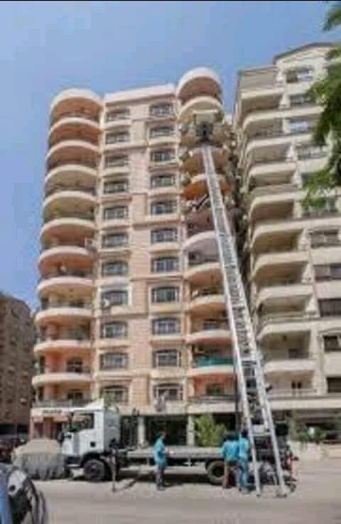 نحرص في مؤسستنا على تسهيل عملية نقل الأثاث لعملاءنا الى اى مكان في مصر وذلك من خلال وبافضل التقنيات الخاصة فى نقل العفش لضمان الحفاظ عليه سليما بلا وجود اى حالة تكسير او خدش حتى ونتحمل كافة المسئولية...