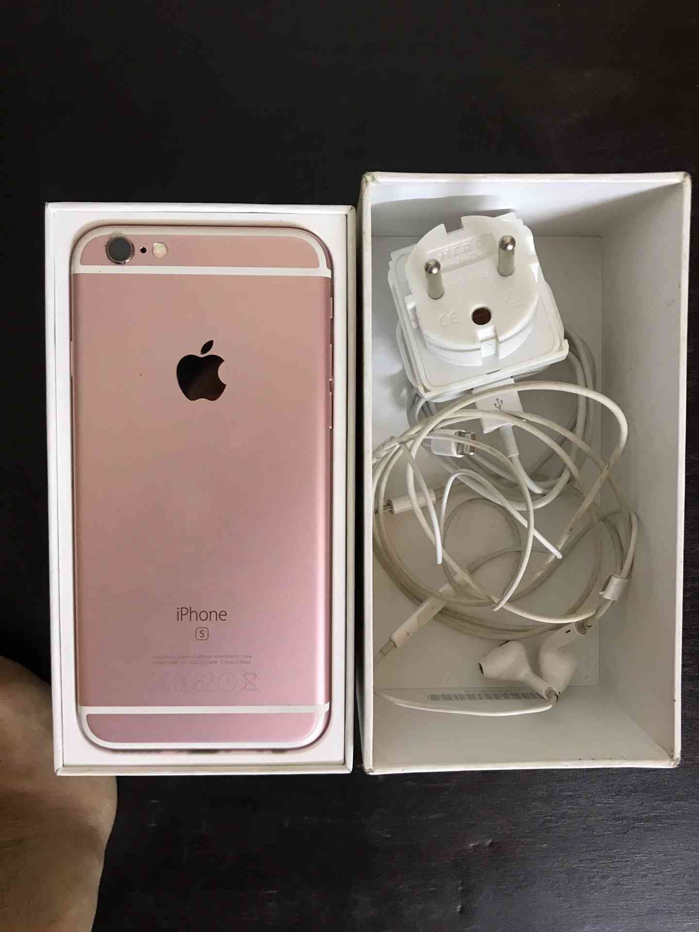 iphone 6s 64g rose gold
لا تنسَ أنك شاهدت هذا الإعلان في عنكبوت
الجهاز حالته ممتازه معاه جميع...