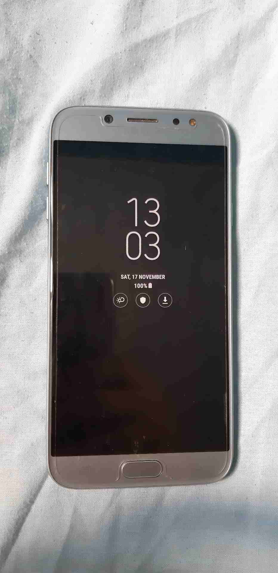 j7 pro سامسونج
لا تنسَ أنك شاهدت هذا الإعلان في عنكبوت
بكل ملحقاته الاصليه من شاحن و وصله و سماعة...