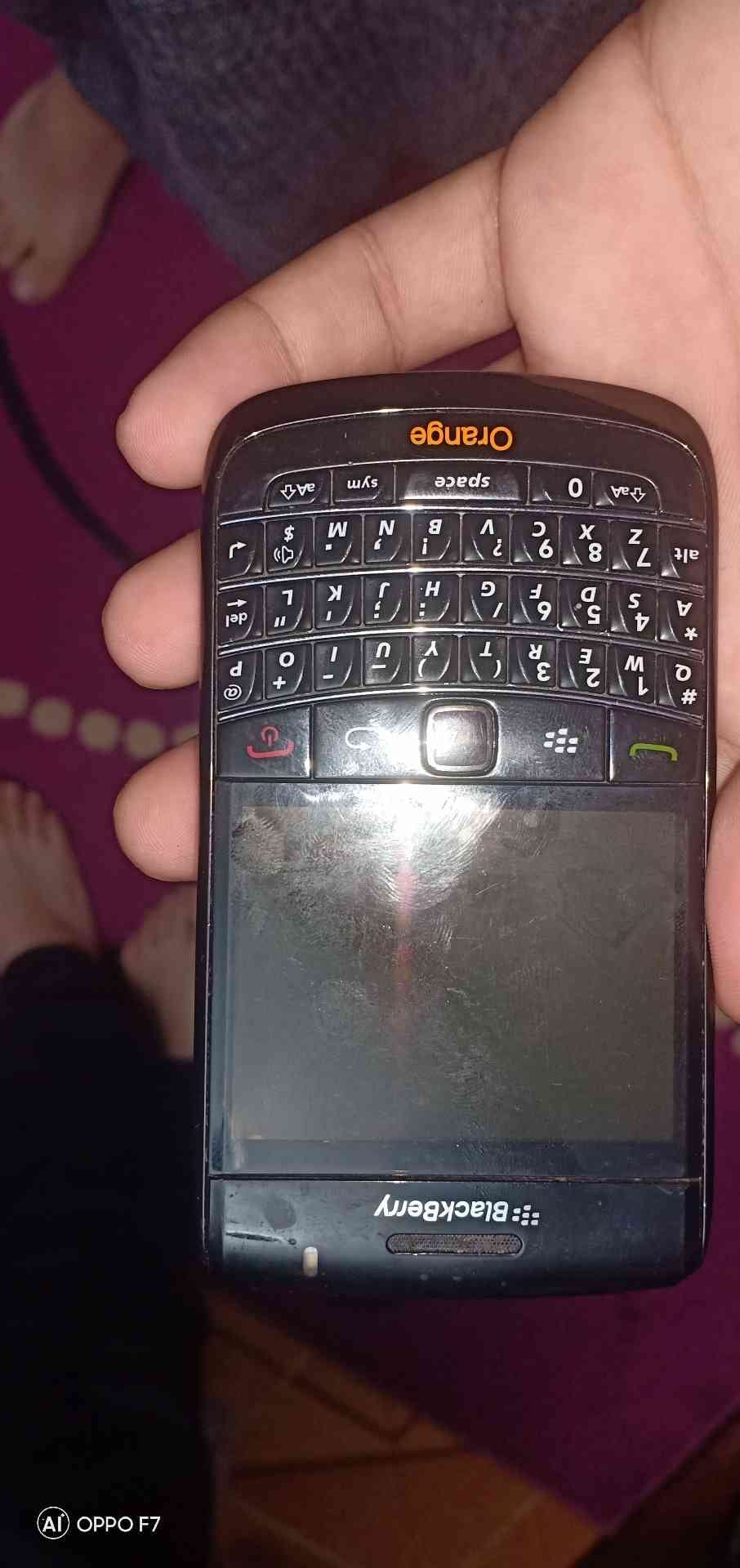 بلاك بري bbm يعمل على خط اورنج
لا تنسَ أنك شاهدت هذا الإعلان في عنكبوت
قابل للتفاوض في السعر...
