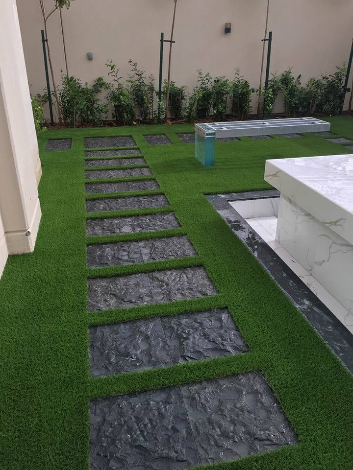 لاندسكيب - لاند سكيب Landscape
لا تنسَ أنك شاهدت هذا الإعلان في عنكبوت
تقدم لكم العملاق بلاي...