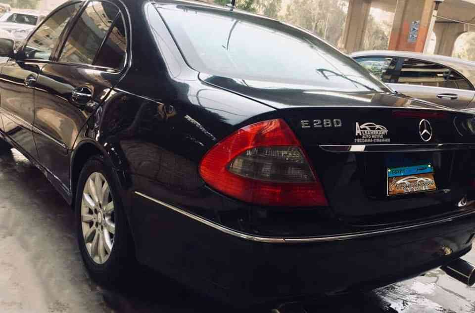 مرسيدس E280
لا تنسَ أنك شاهدت هذا الإعلان في عنكبوت
مرسيدس E280
موديل 2007
رشه حزام
200 ال...