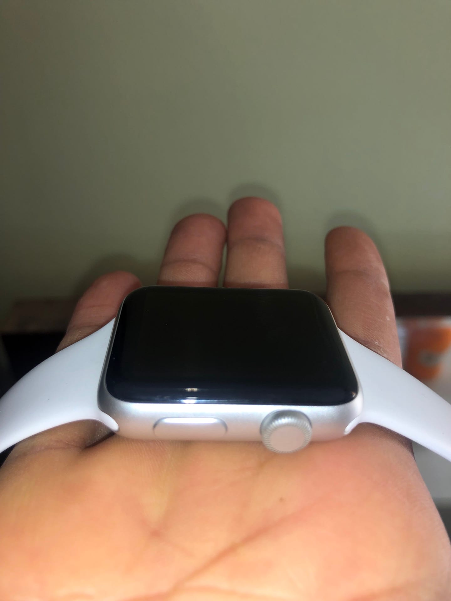 Apple Watch series 3 ساعه ابل
لا تنسَ أنك شاهدت هذا الإعلان في عنكبوت
الساعه جديده اتفتحت لل...