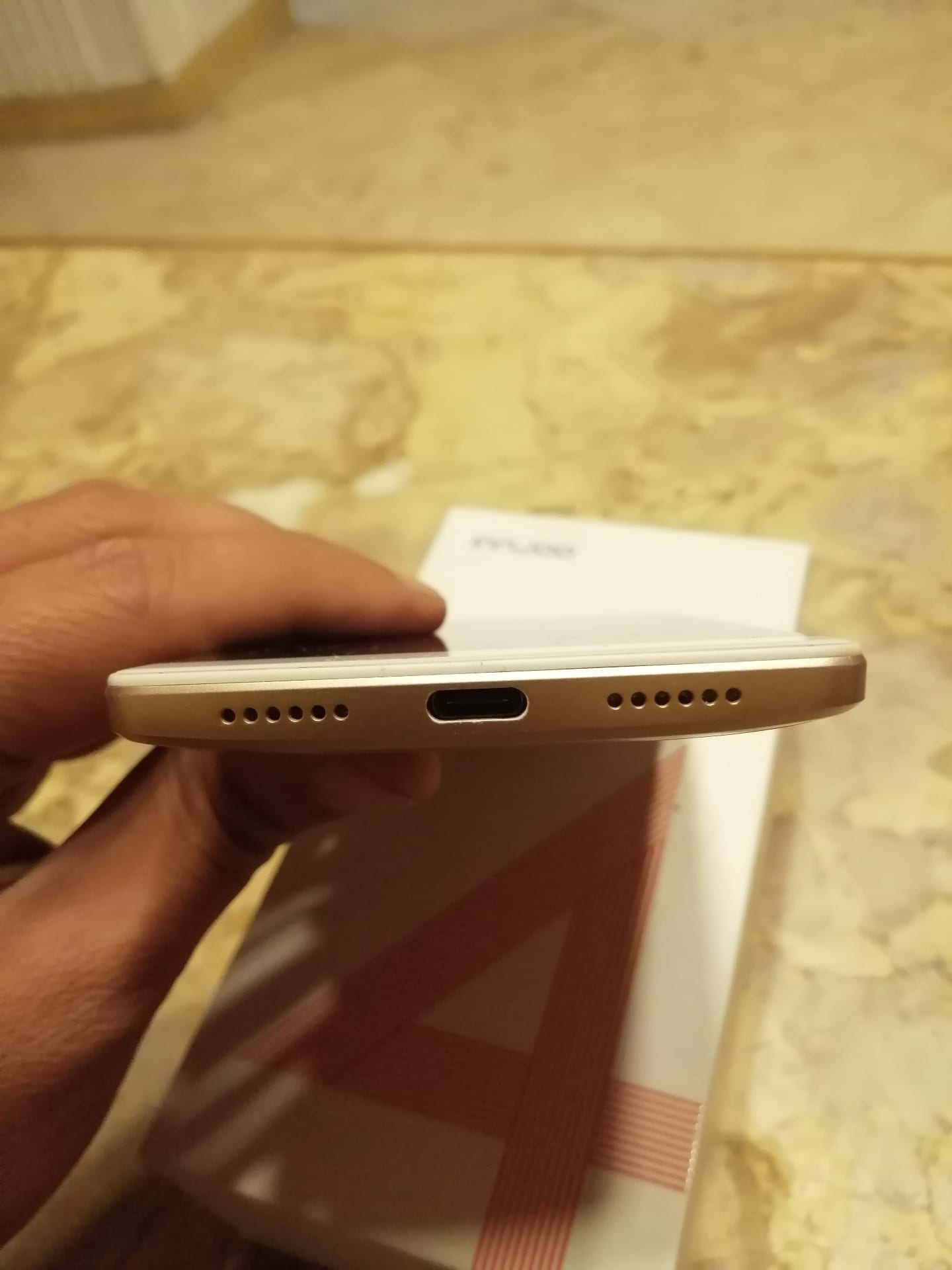 Innjoo 4 للبيع كامل الملحقات
لا تنسَ أنك شاهدت هذا الإعلان في عنكبوت
Innjoo 4 للبيع كامل المل...