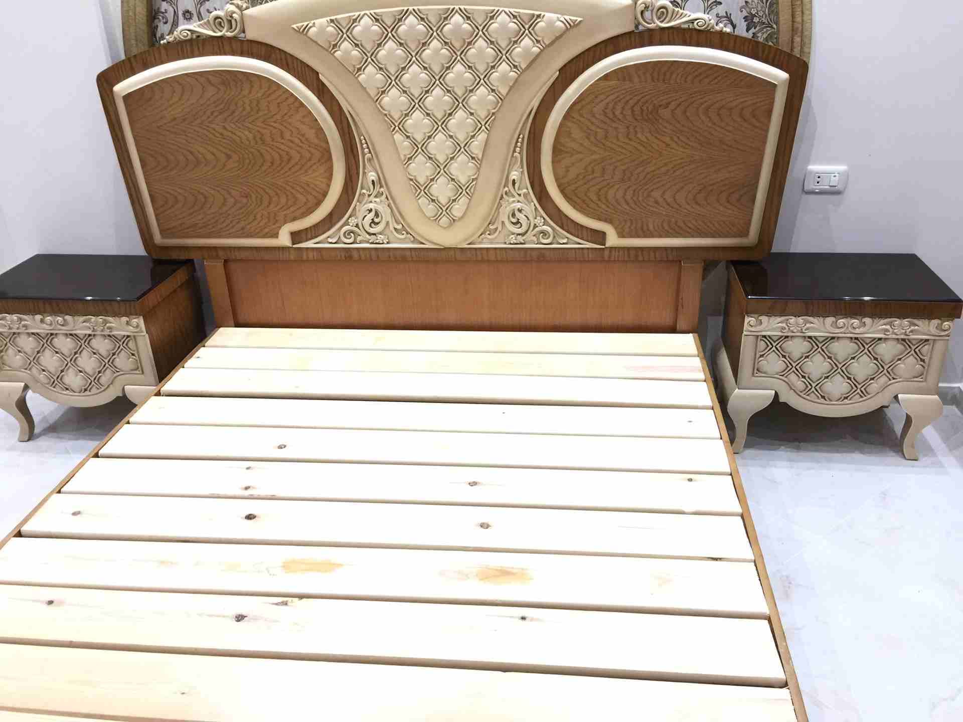 غرفة نوم تشطيب سوبر لوكس للبيع
لا تنسَ أنك شاهدت هذا الإعلان في عنكبوت
غرفة نوم كاملة ، تشطيب سو...