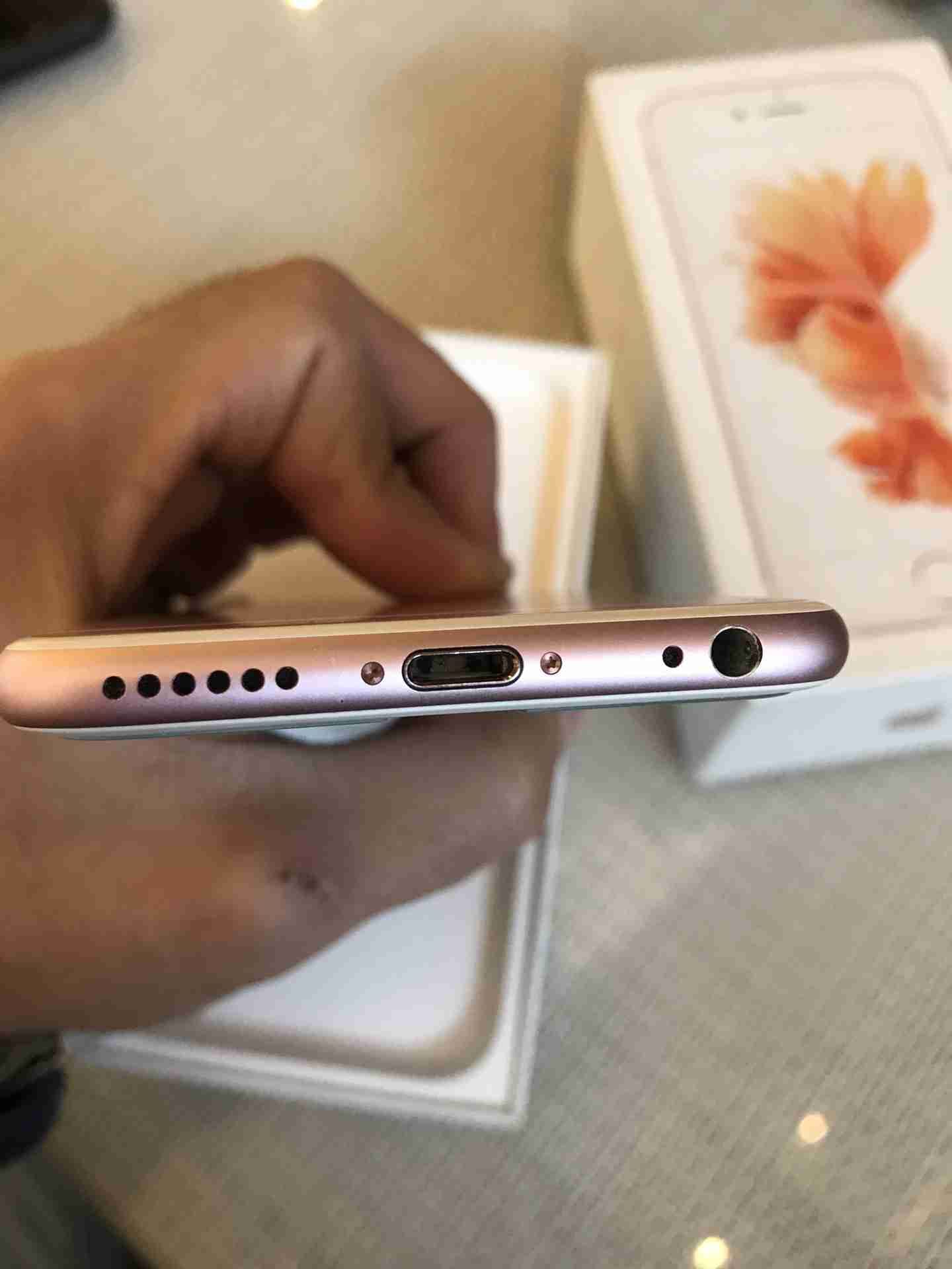 iphone 6s 64g zeroo rose gold بكل مشتملاته
لا تنسَ أنك شاهدت هذا الإعلان في عنكبوت
الجهاز يعت...