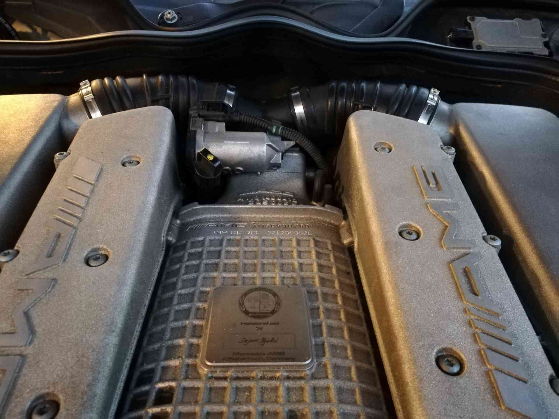 E55 AMG 2004
لا تنسَ أنك شاهدت هذا الإعلان في عنكبوت
السلام عليكم
مرسيدس E55 AMG موديل سنة 2...