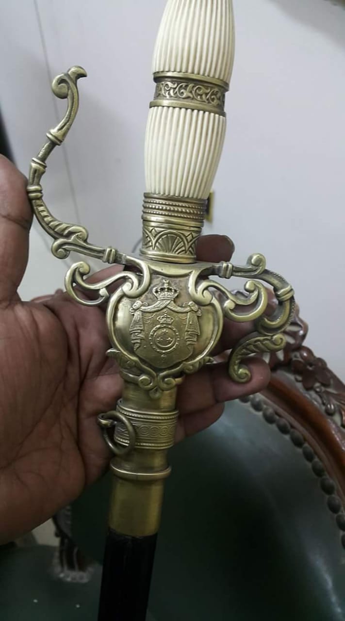 مطلوب عملات قديمه وسبح ونياشين وبدل وسيوف ملكيه
لا تنسَ أنك شاهدت هذا الإعلان في عنكبوت
نشتري...