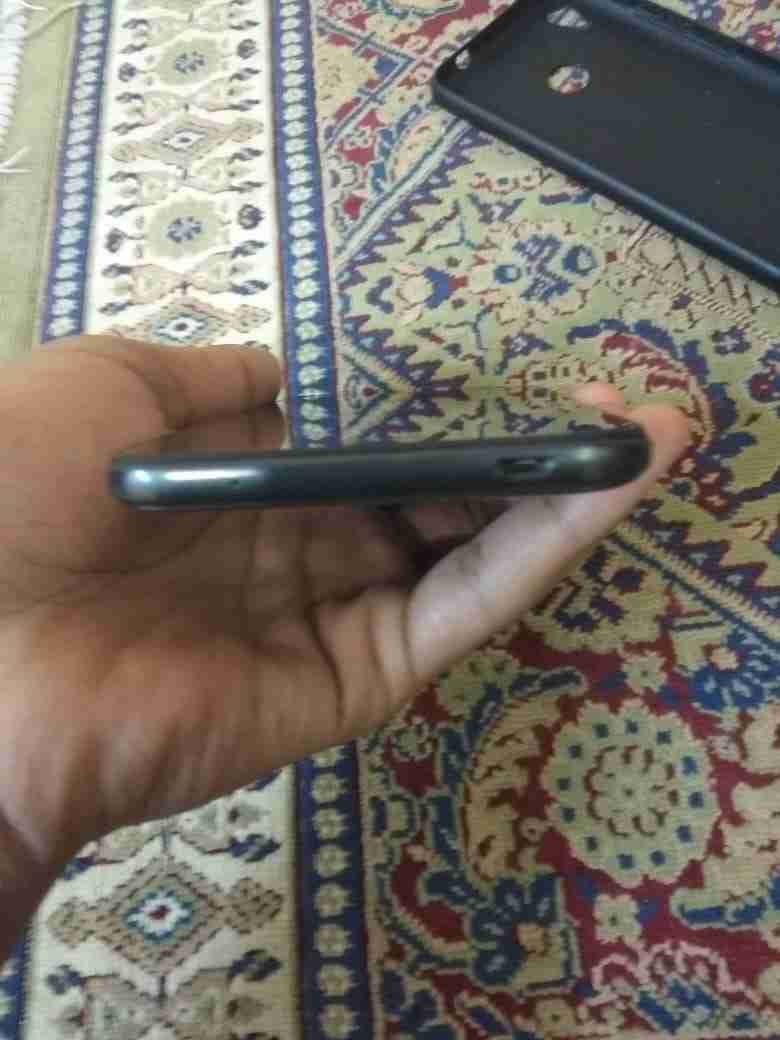 infinix hot 5
لا تنسَ أنك شاهدت هذا الإعلان في عنكبوت
الفون باين في الصور مش محتاج كلام زيرو...