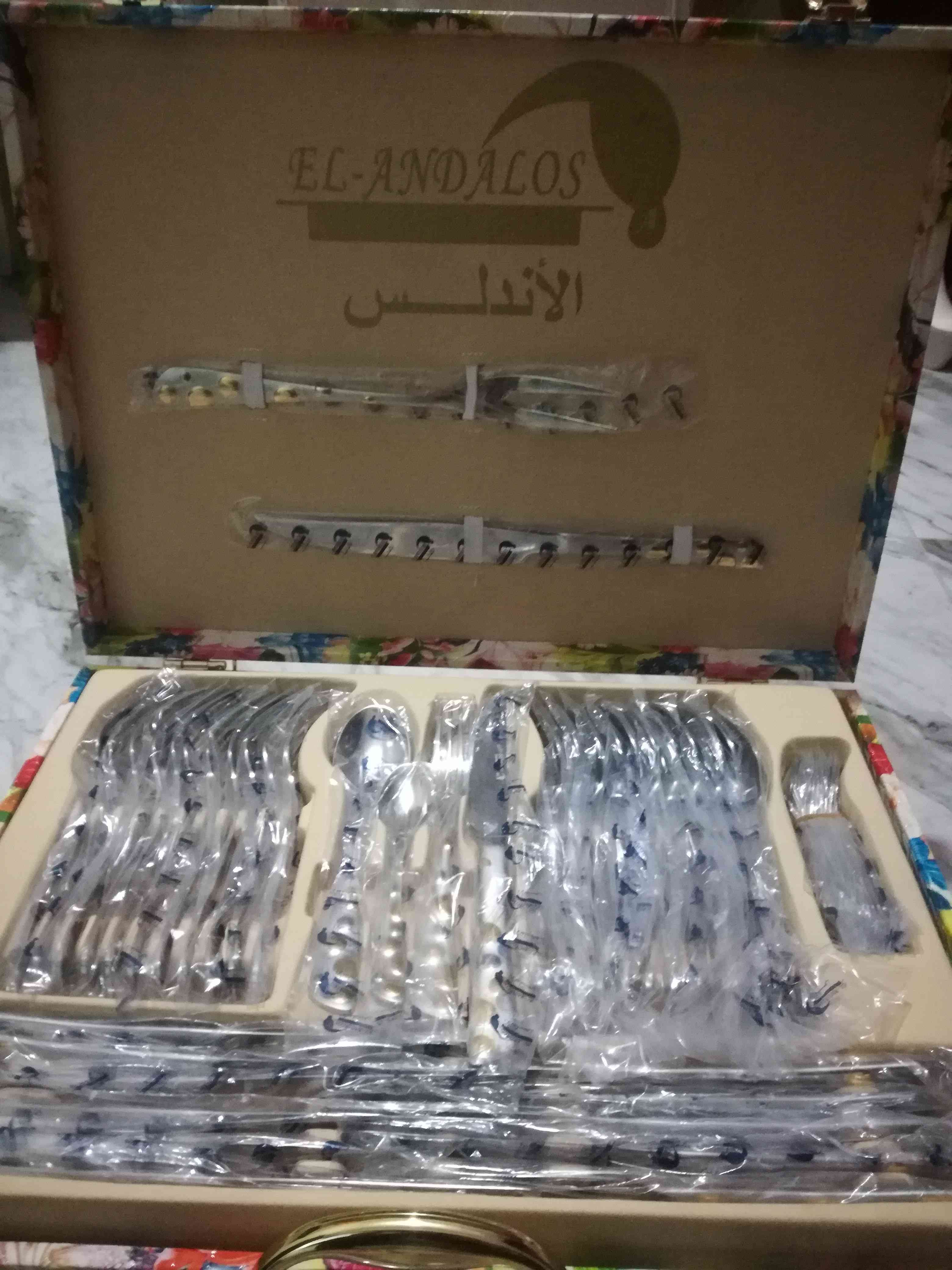 شنطه معالق جديده الماني ماركه سالنجين
لا تنسَ أنك شاهدت هذا الإعلان في عنكبوت
شنطه معالق من ش...