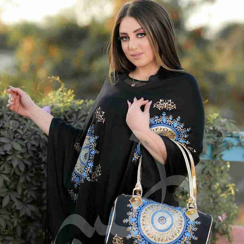 شال بالشنطة
لا تنسَ أنك شاهدت هذا الإعلان في عنكبوت
لسيدة مميزة مثلك وفرنى لكى اجمل شال بالشن...