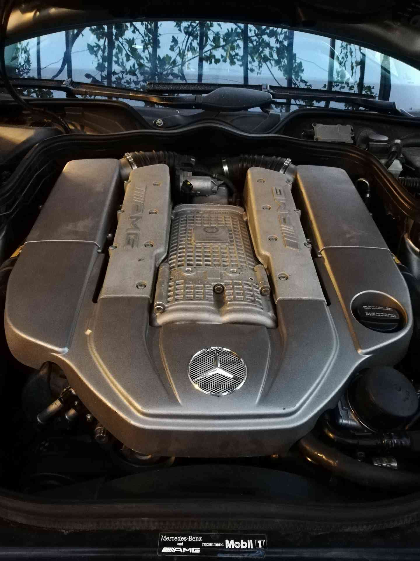 E55 AMG 2004
لا تنسَ أنك شاهدت هذا الإعلان في عنكبوت
السلام عليكم
مرسيدس E55 AMG موديل سنة 2...