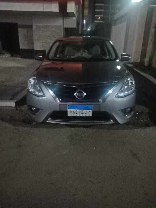 el za3eem .lemo تقدم لعملائها عروض السنة الجديدة لتأجير احدث السيارات مؤمنة بسائق وبدون للتواصل أ/محمد الزعيم 01011482099