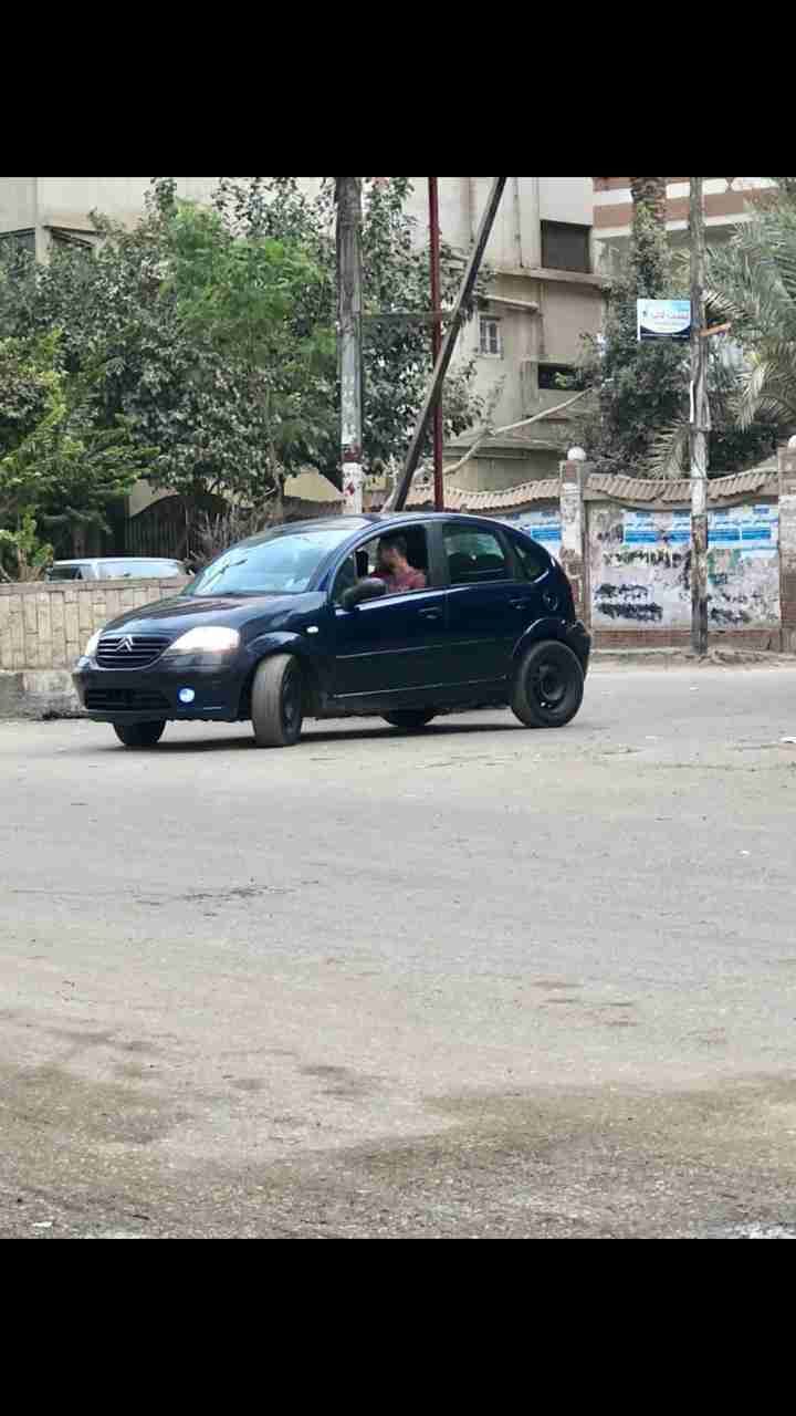 ستروين سي 3 للبدل باعلي موديل 2004
لا تنسَ أنك شاهدت هذا الإعلان في عنكبوت
العربيه مش محتاجه...