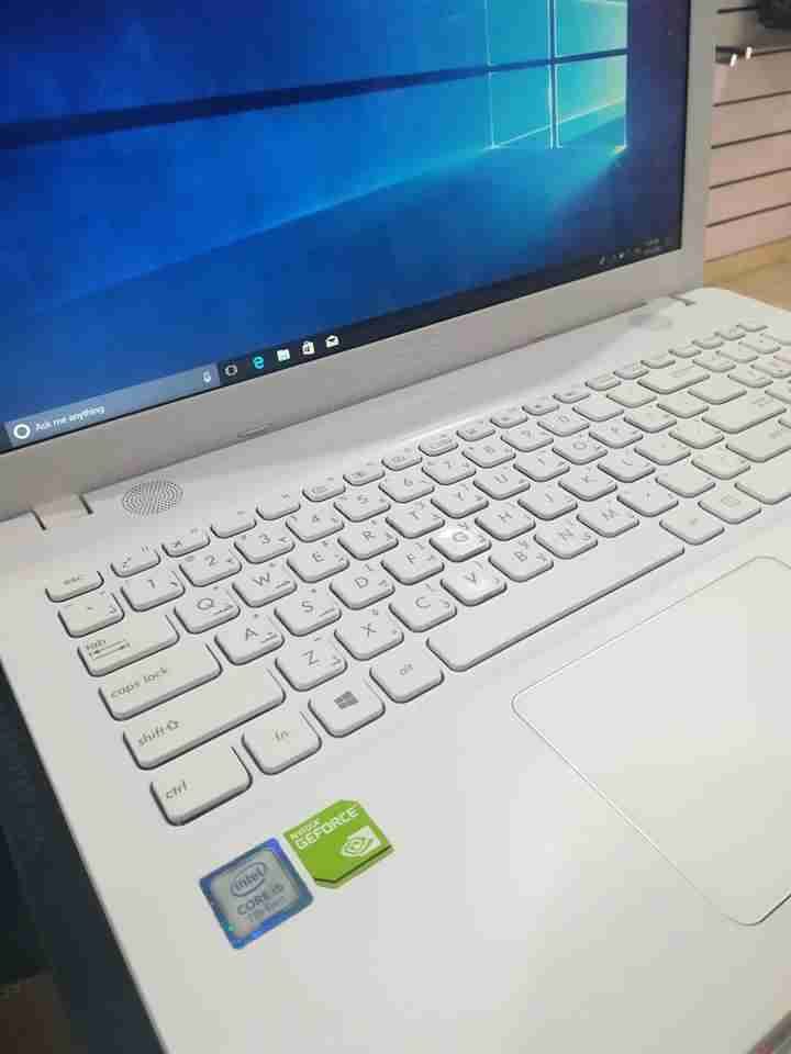 ASUS K541U Ci5 7th Gen
لا تنسَ أنك شاهدت هذا الإعلان في عنكبوت
لمهندسين الفوتوشوب والأوتوكاد...