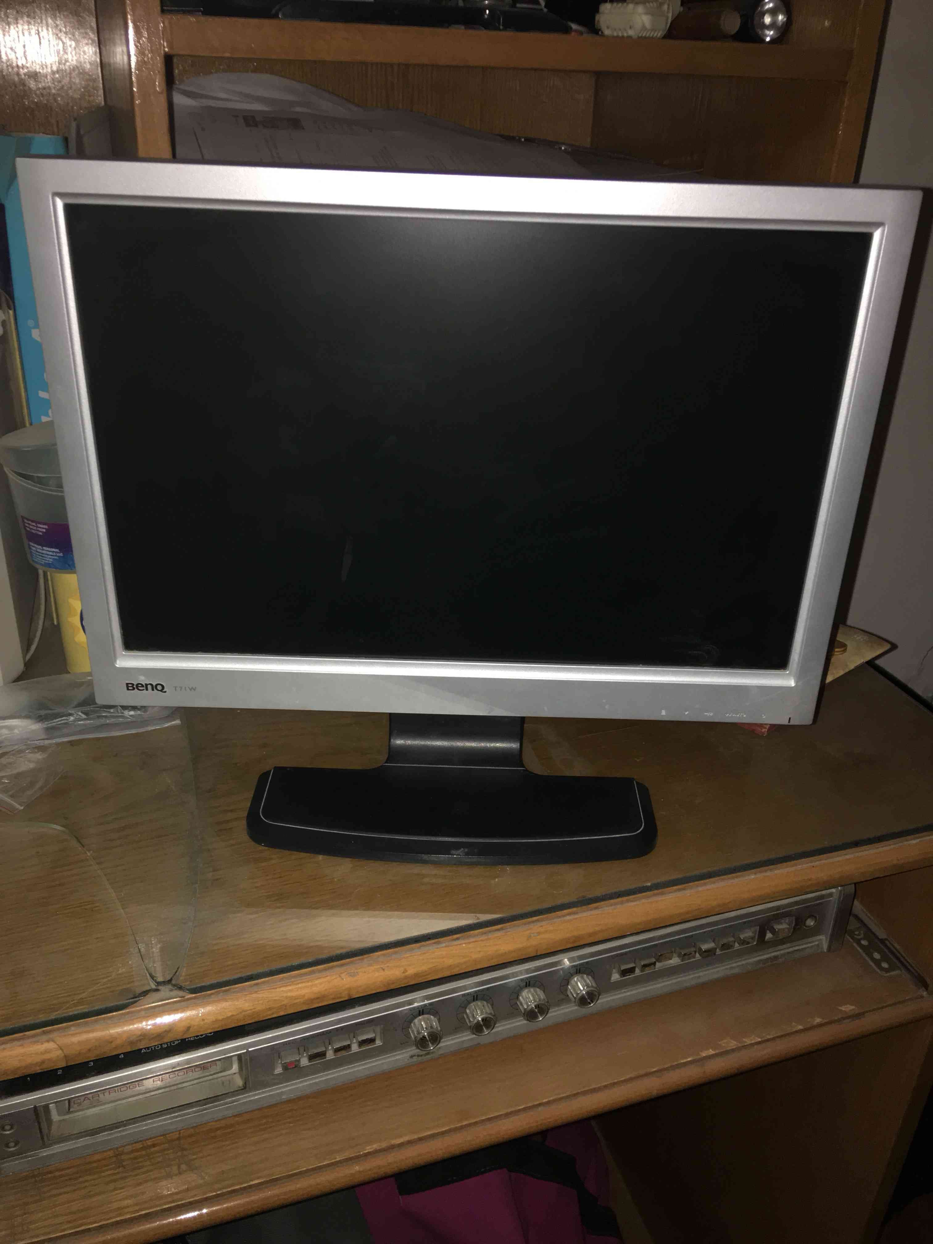شاشة كمبيوتر LCD
لا تنسَ أنك شاهدت هذا الإعلان في عنكبوت
شاشة كمبيوتر LCD نوع BenQ حجم 17 بوص...