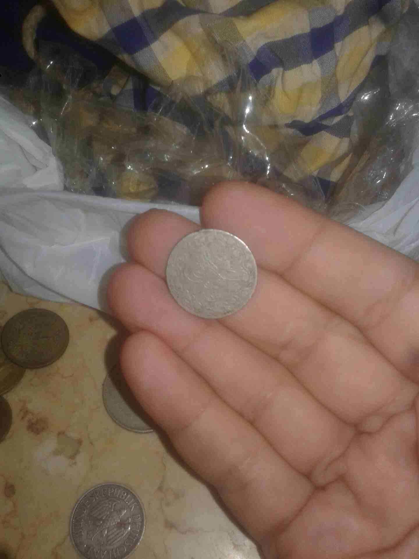 عملة فضيةمصرية قديمة ضرب فى مصر
لا تنسَ أنك شاهدت هذا الإعلان في عنكبوت
عملة مصرية قديمة من ايام...