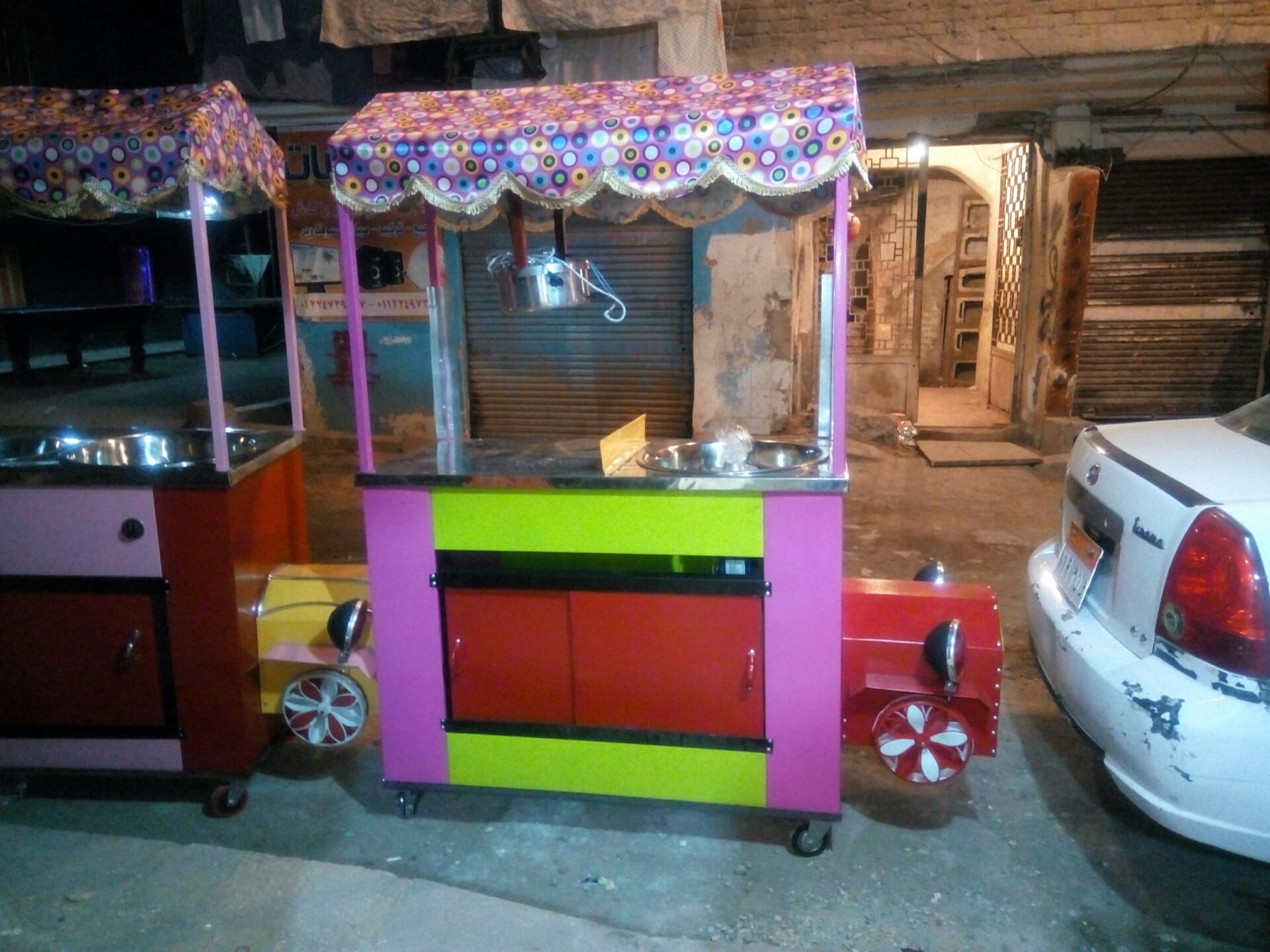 عربية غزل البنات وفشار للبيع
لا تنسَ أنك شاهدت هذا الإعلان في عنكبوت
ملحوظه بدون مكينة الفشار...