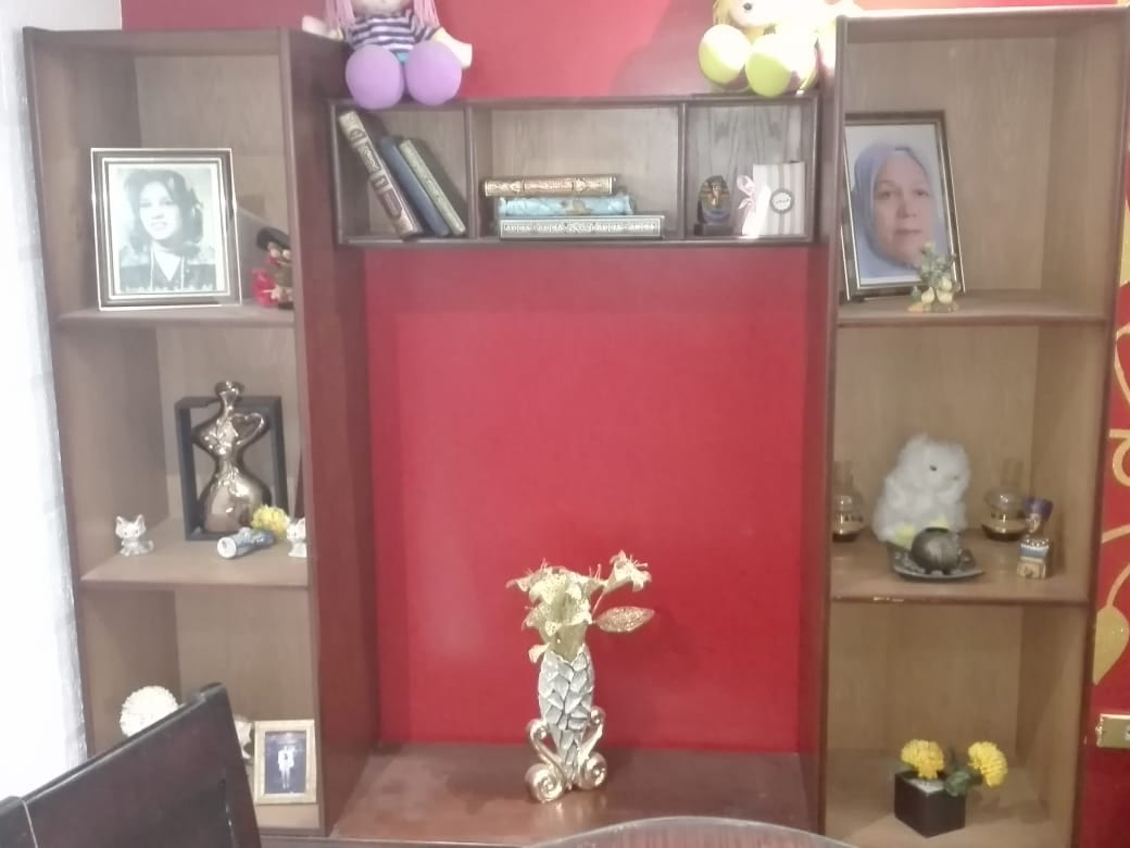مكتبه و طربيزت سفره
لا تنسَ أنك شاهدت هذا الإعلان في عنكبوت
مكتبه خشب زان اللون بني
طربيزت س...