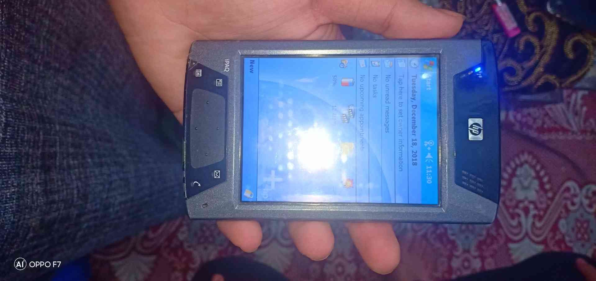 ipaq 64 جيجا
لا تنسَ أنك شاهدت هذا الإعلان في عنكبوت
كمبيوتر على شكل هاتف تتش السعر قابل للفص...