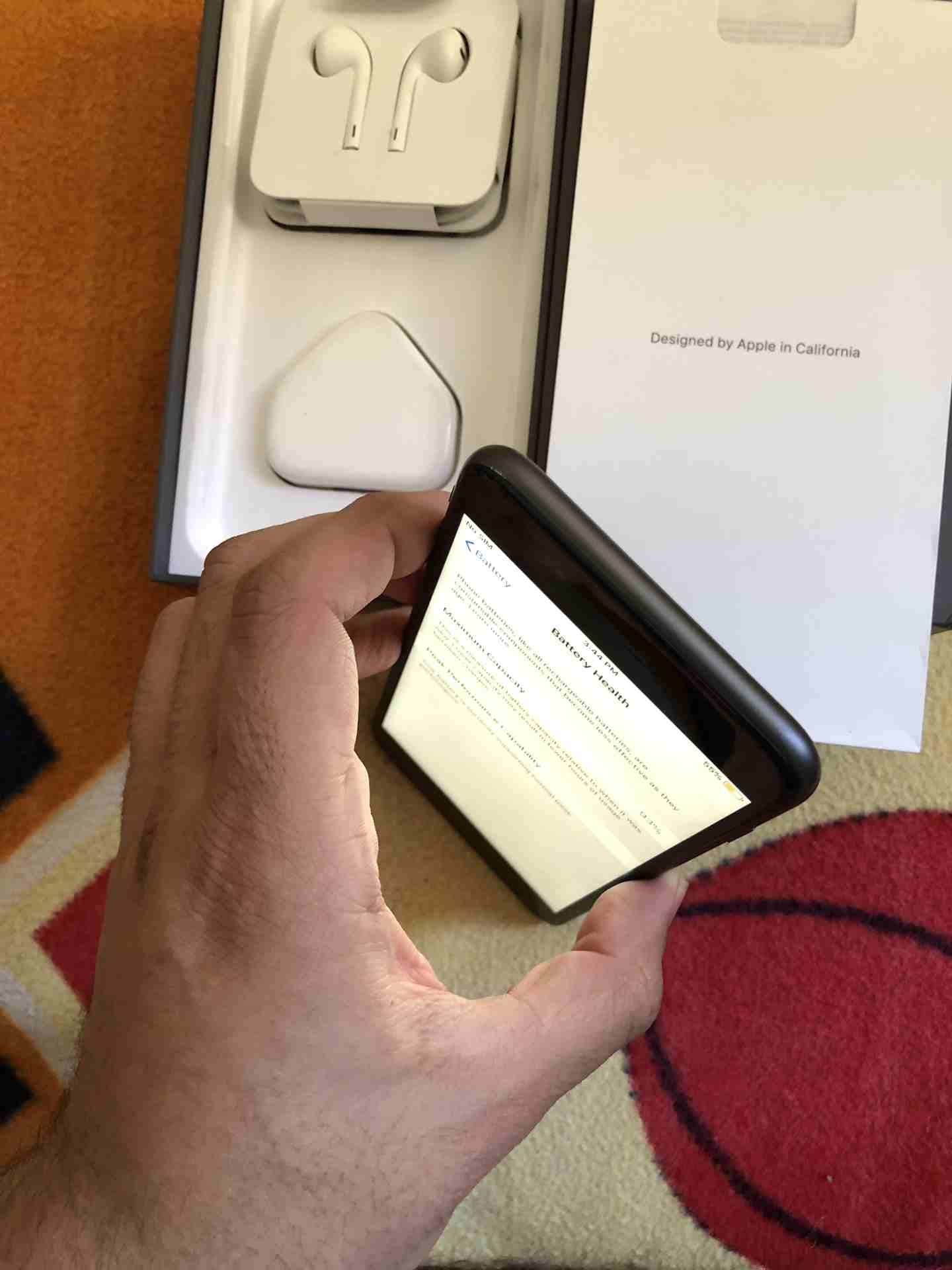 Iphone 8 plus
لا تنسَ أنك شاهدت هذا الإعلان في عنكبوت
Iphone 8 plus
64 giga
معاه كل مشتملاته الاص...