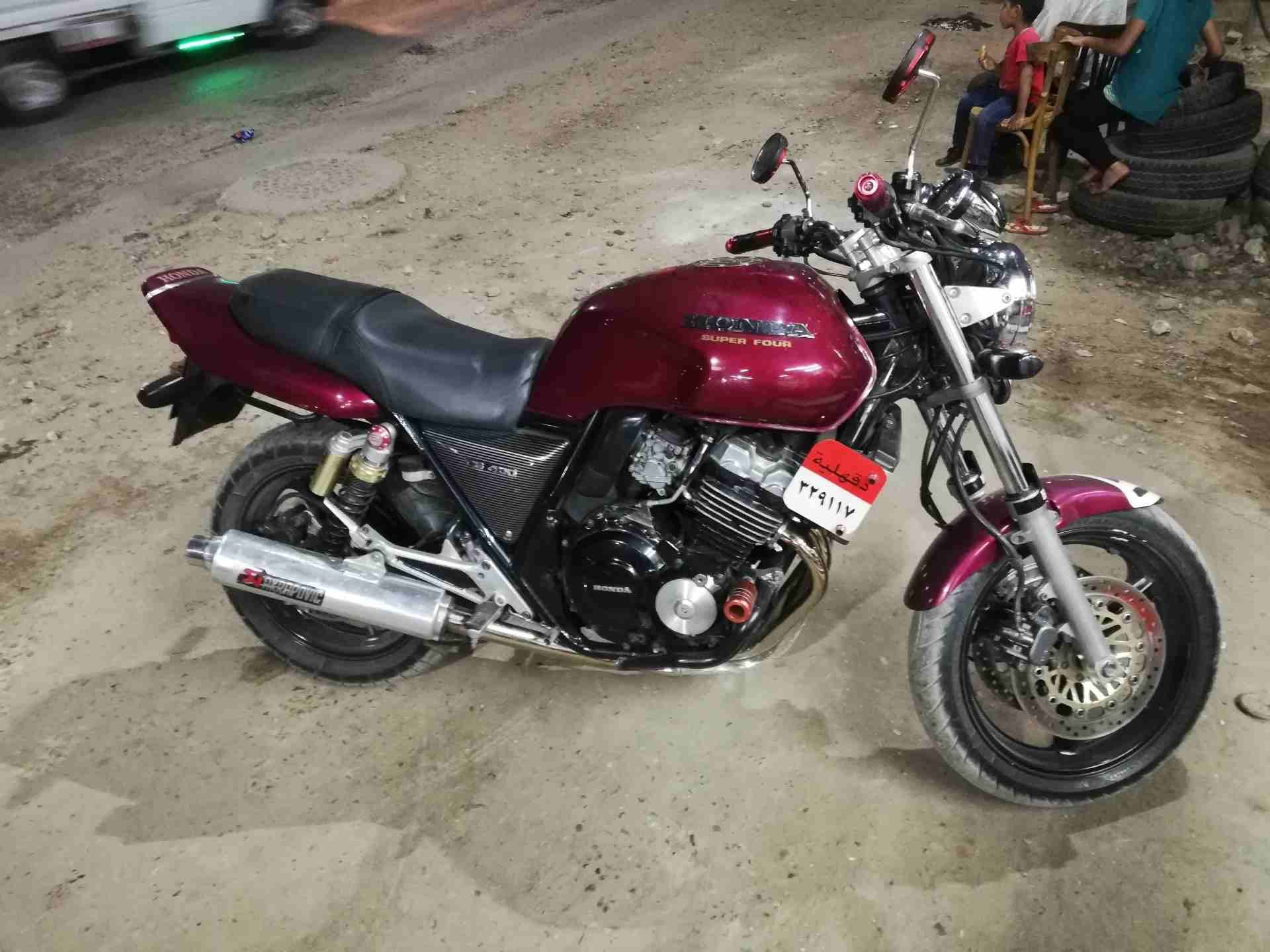 CB400 بحالة مميزة جدا للبيع والمعاينة خير دليل
لا تنسَ أنك شاهدت هذا الإعلان في عنكبوت
البايك بده...