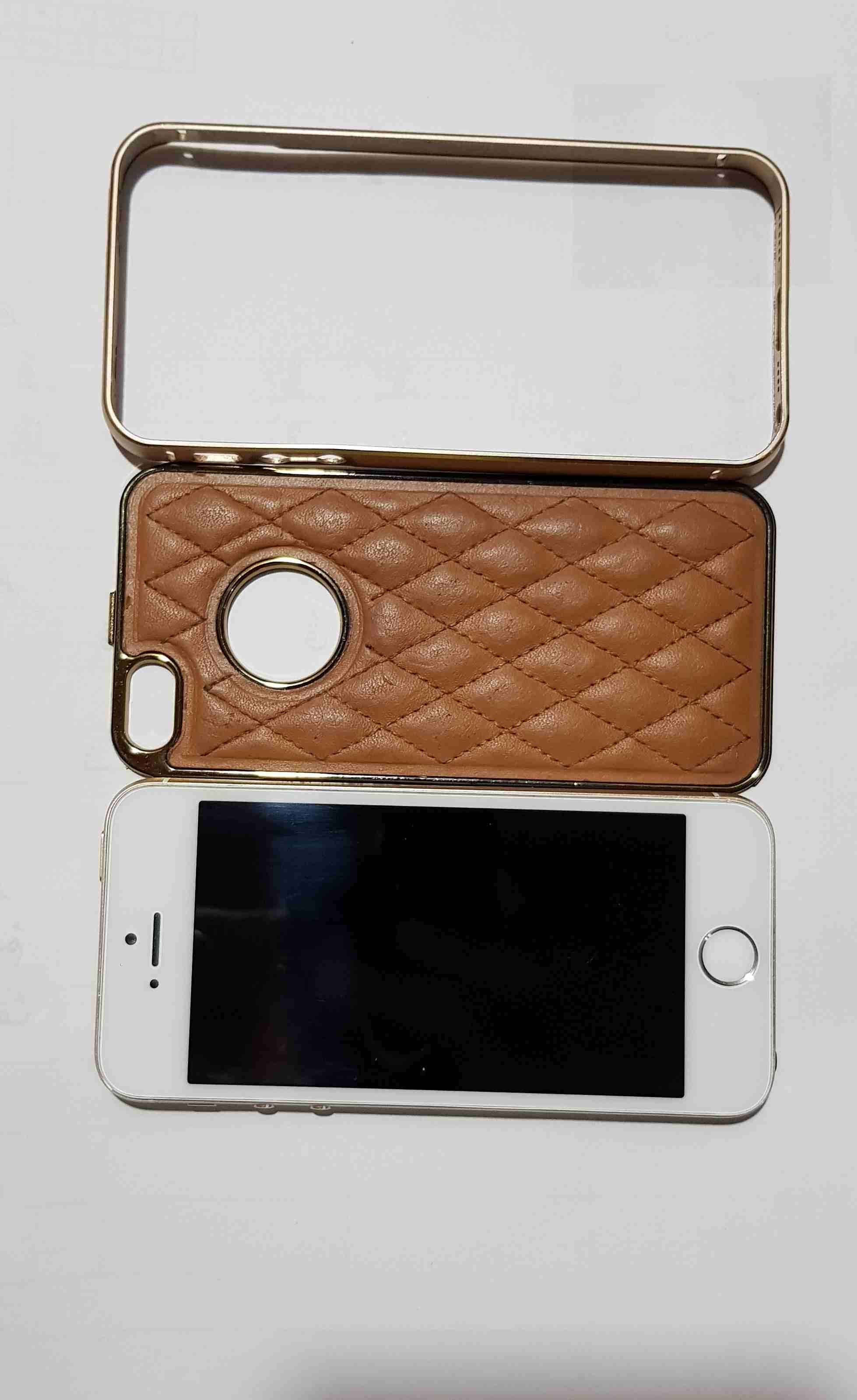 ايفون 5S
لا تنسَ أنك شاهدت هذا الإعلان في عنكبوت
الجهاز بحالته كما بالصور ليس به أي عيوب
ذاكرة 1...