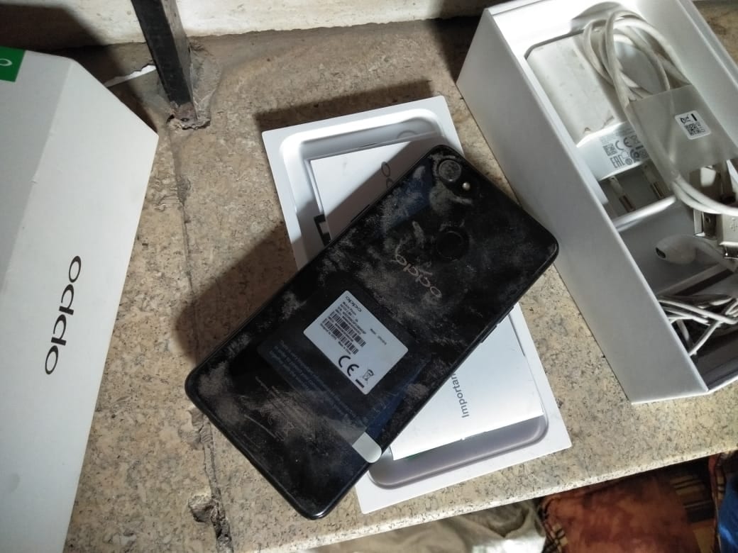 Ooop f7
لا تنسَ أنك شاهدت هذا الإعلان في عنكبوت
حاله ممتازه
استعمال خفيف
شاحن
سماعه
عليه
ضما...