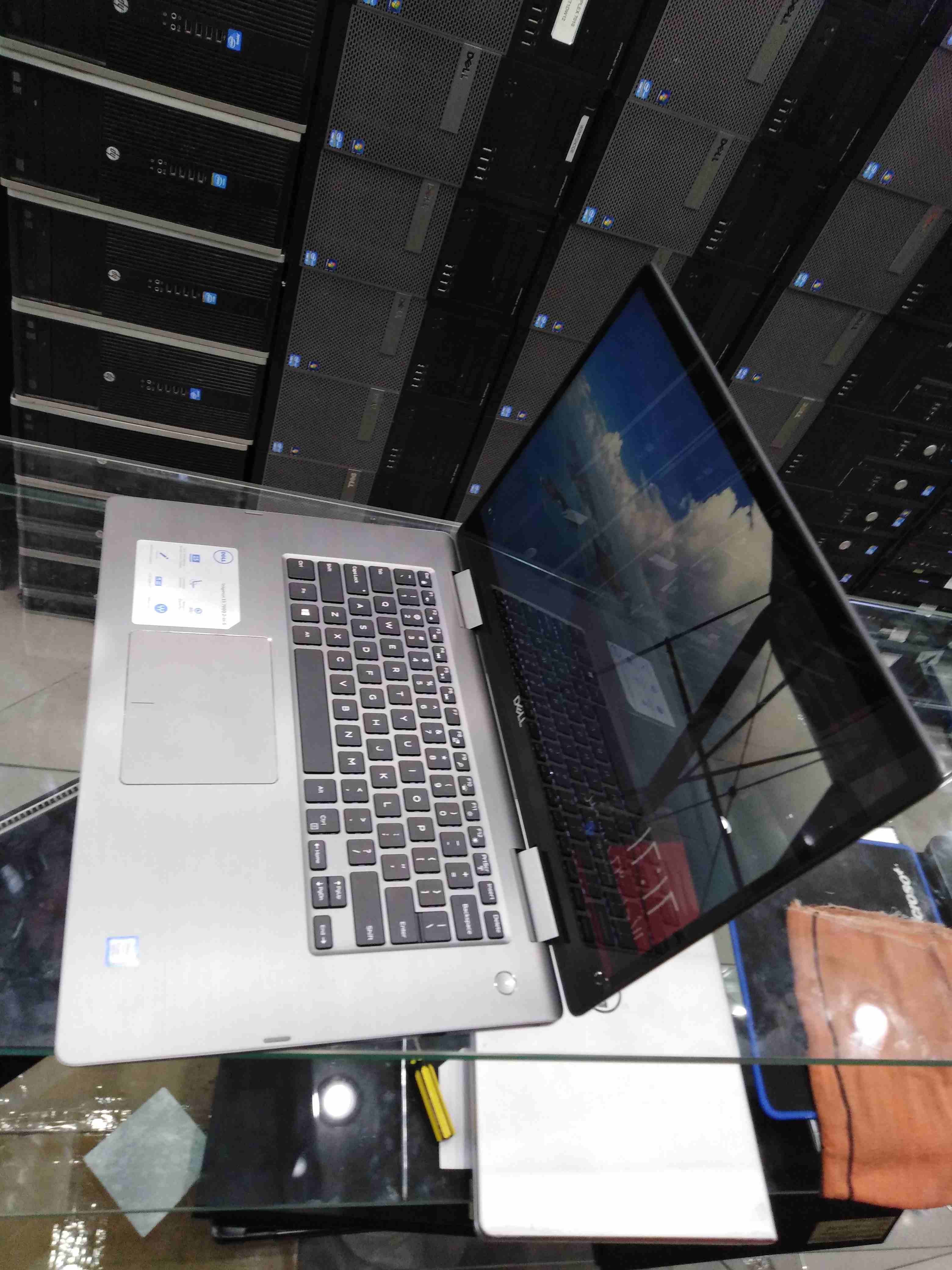 Dell inspaion 7573
لا تنسَ أنك شاهدت هذا الإعلان في عنكبوت
Dell inspaion 7573
Intel core i7 8550...