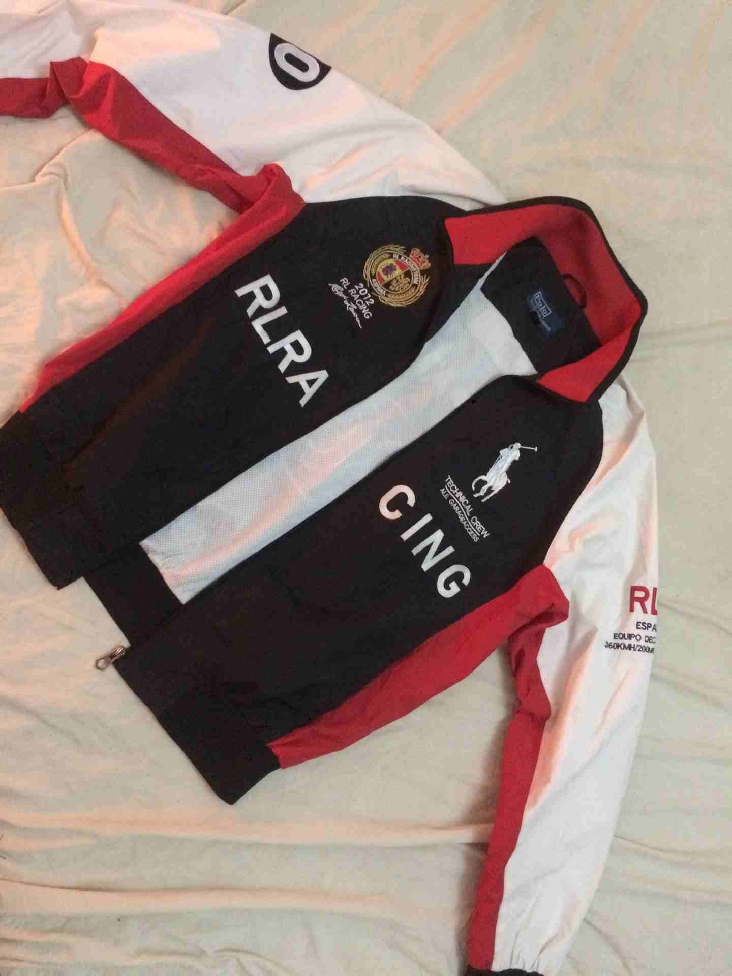 جاكت Polo Ralph Lauren prand
لا تنسَ أنك شاهدت هذا الإعلان في عنكبوت
جاكت Polo Ralph Lauren pra...