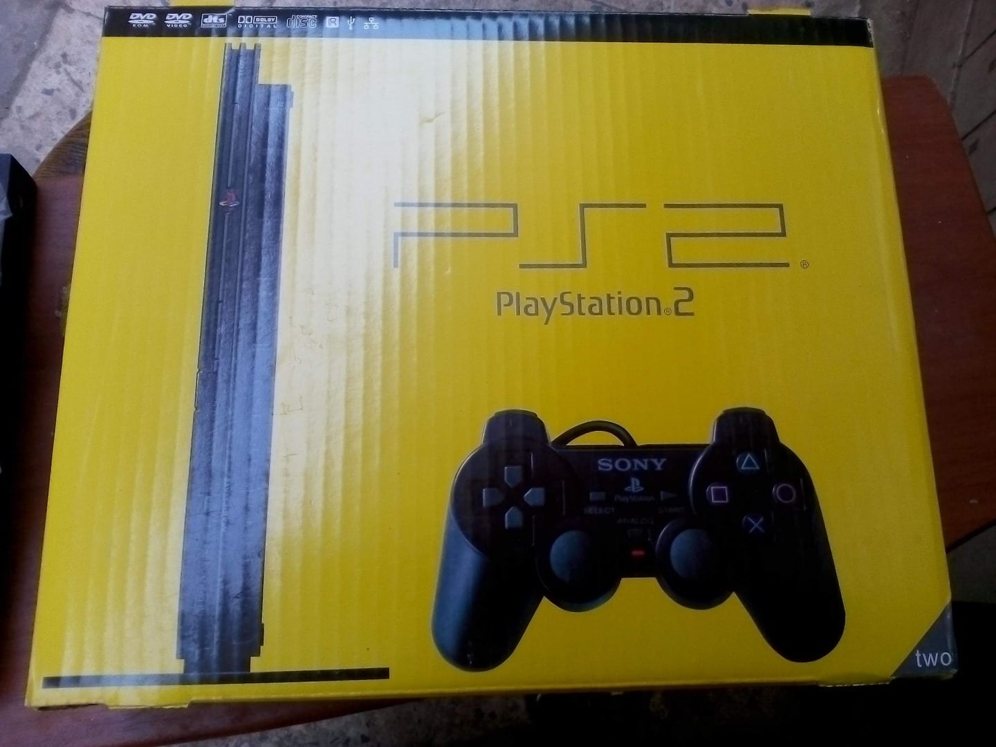 بلاى ستيشن playstation 2 سليم استيراد معاه فلاشه 8 جيجا بالكرتونه
لا تنسَ أنك شاهدت هذا الإعلان في عنكبوت...