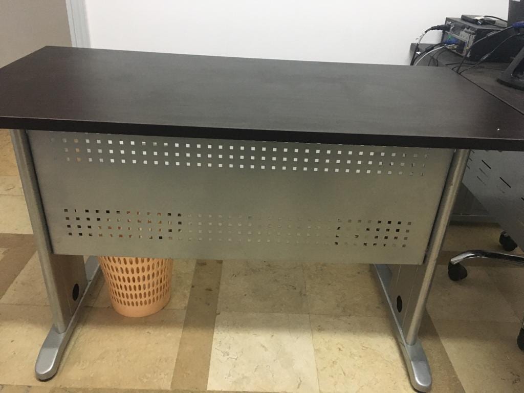 مكتب شاسية معدنى بسعر مميز والتوصيل مجانا
لا تنسَ أنك شاهدت هذا الإعلان في عنكبوت
مكتب شاسيه...