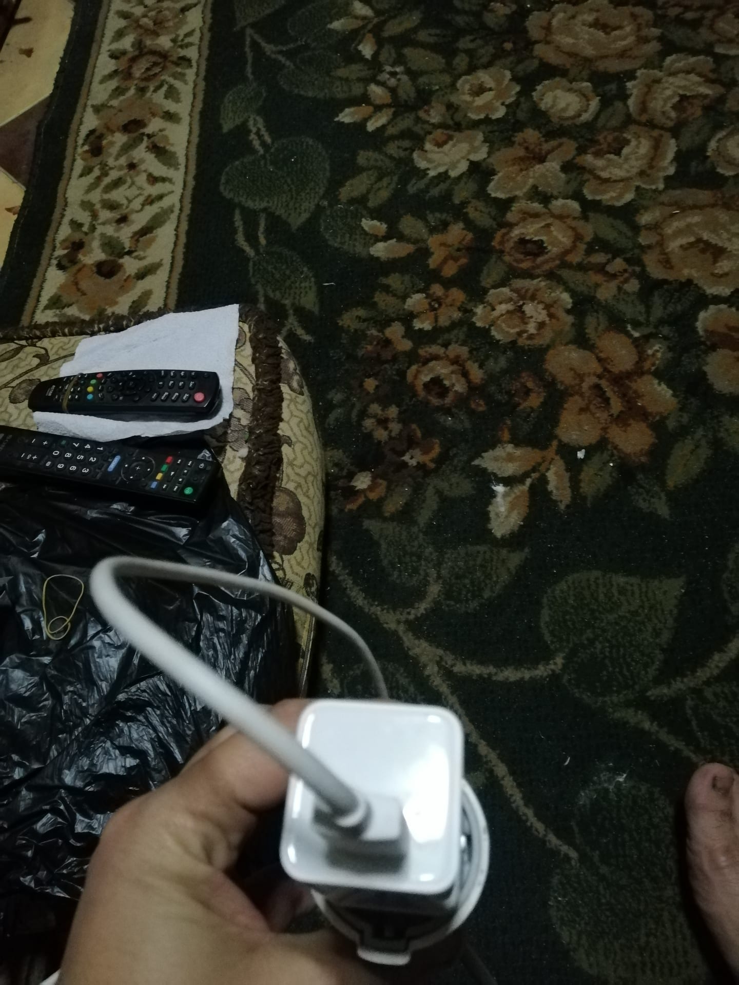 شاحن ڤوك f9
لا تنسَ أنك شاهدت هذا الإعلان في عنكبوت
شاحن ابوو
شاحن سريع اصلي...