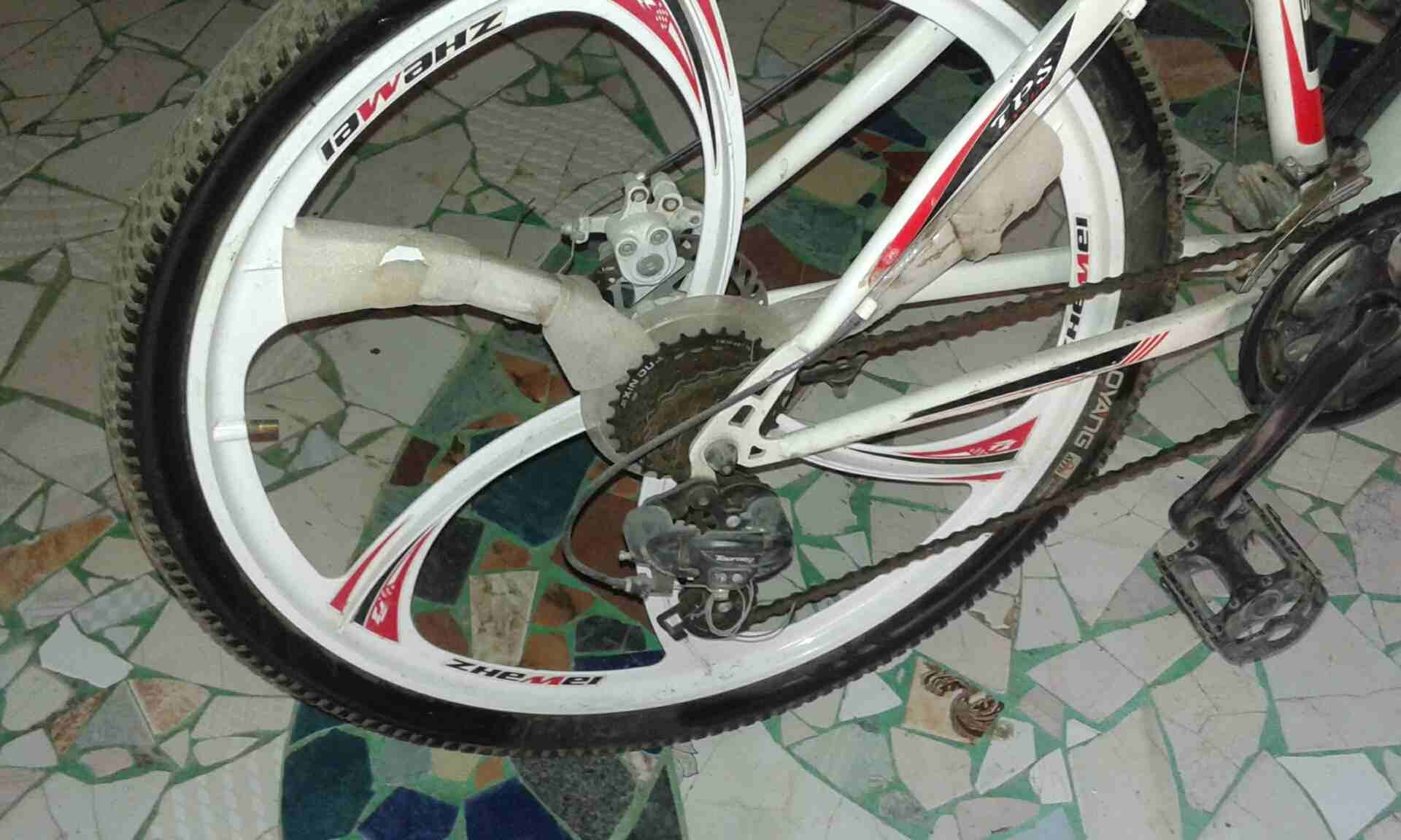 عاجله سرعات حاله زيرو
لا تنسَ أنك شاهدت هذا الإعلان في عنكبوت
فيه فرامل إسطوانة وله 7سرعات وفيه م...