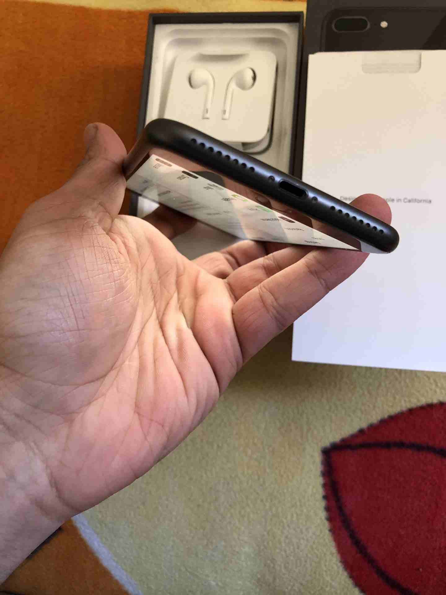 Iphone 8 plus
لا تنسَ أنك شاهدت هذا الإعلان في عنكبوت
Iphone 8 plus
64 giga
معاه كل مشتملاته الاص...