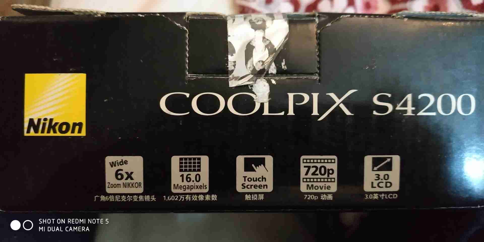 كايرا نيكون s4200
لا تنسَ أنك شاهدت هذا الإعلان في عنكبوت
كاميرا ننيكون حالة ممتازة كالجديدة...