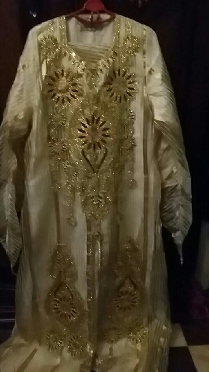 عبايا مغربى استقبال
لا تنسَ أنك شاهدت هذا الإعلان في عنكبوت
عبايا استقبال مغربى كسر زيرو بحال...