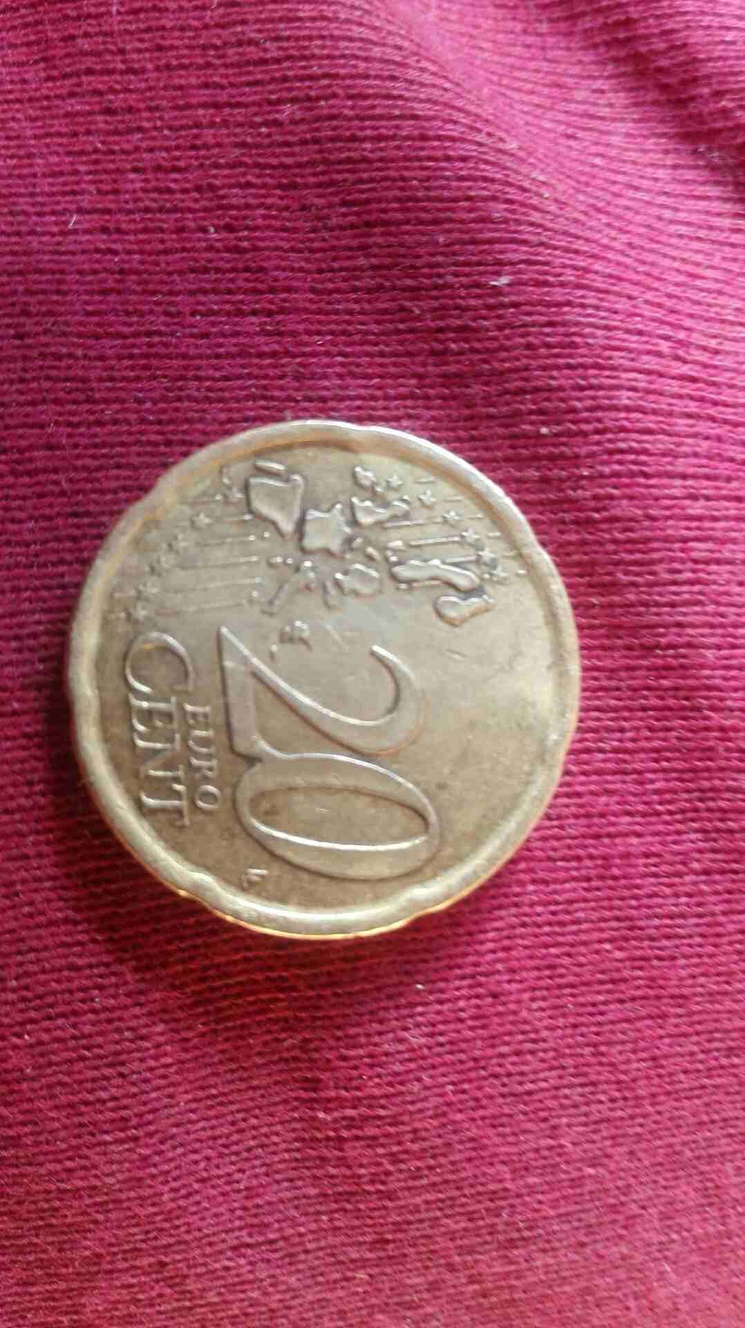 20سنت يورو اسبانيا 2002
لا تنسَ أنك شاهدت هذا الإعلان في عنكبوت
20سنت يورو اسبانيا 2002حاله م...
