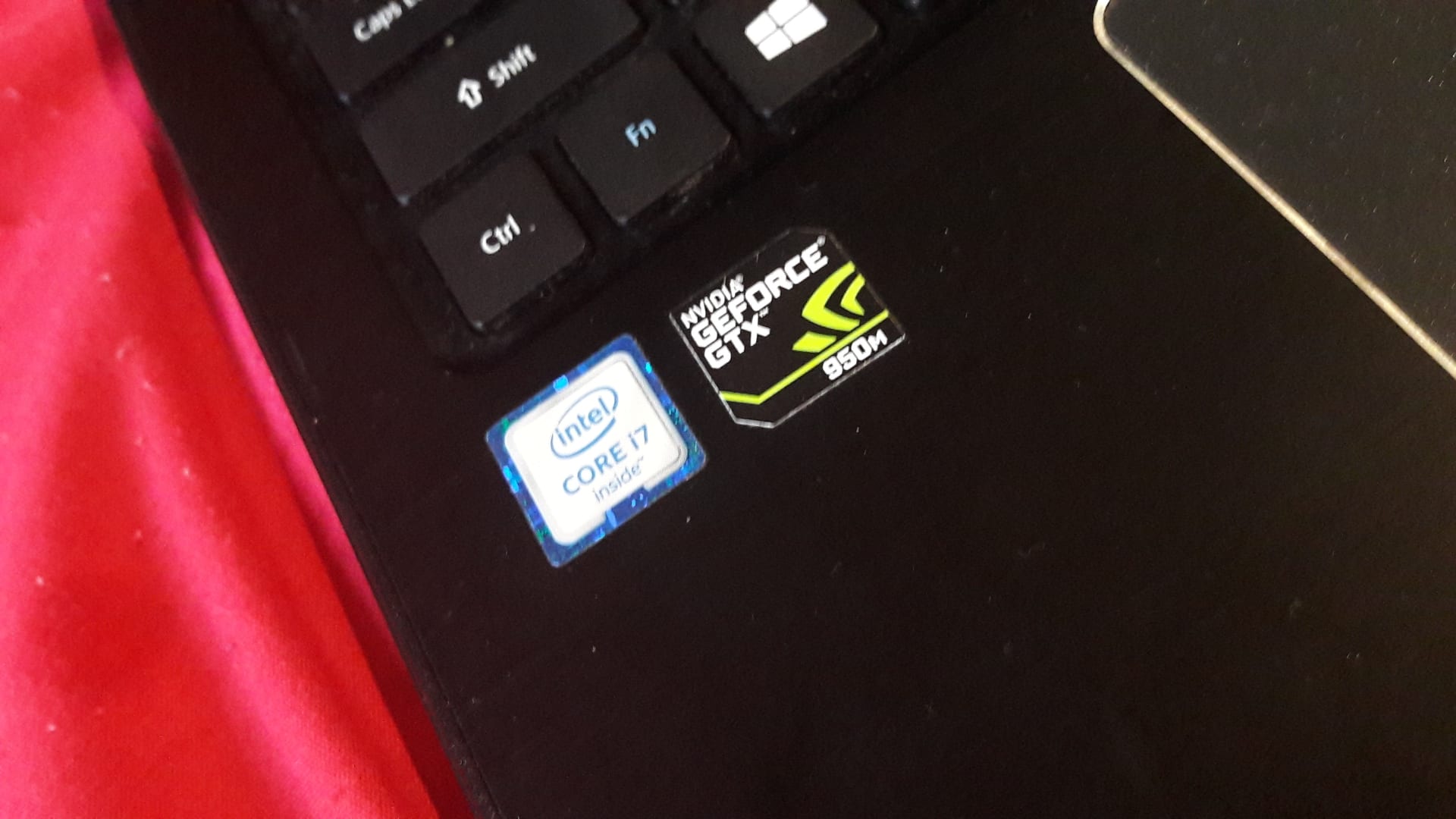 laptop Acer aspire f 15 core i7 من الخارج
لا تنسَ أنك شاهدت هذا الإعلان في عنكبوت
يعتبر جديد...