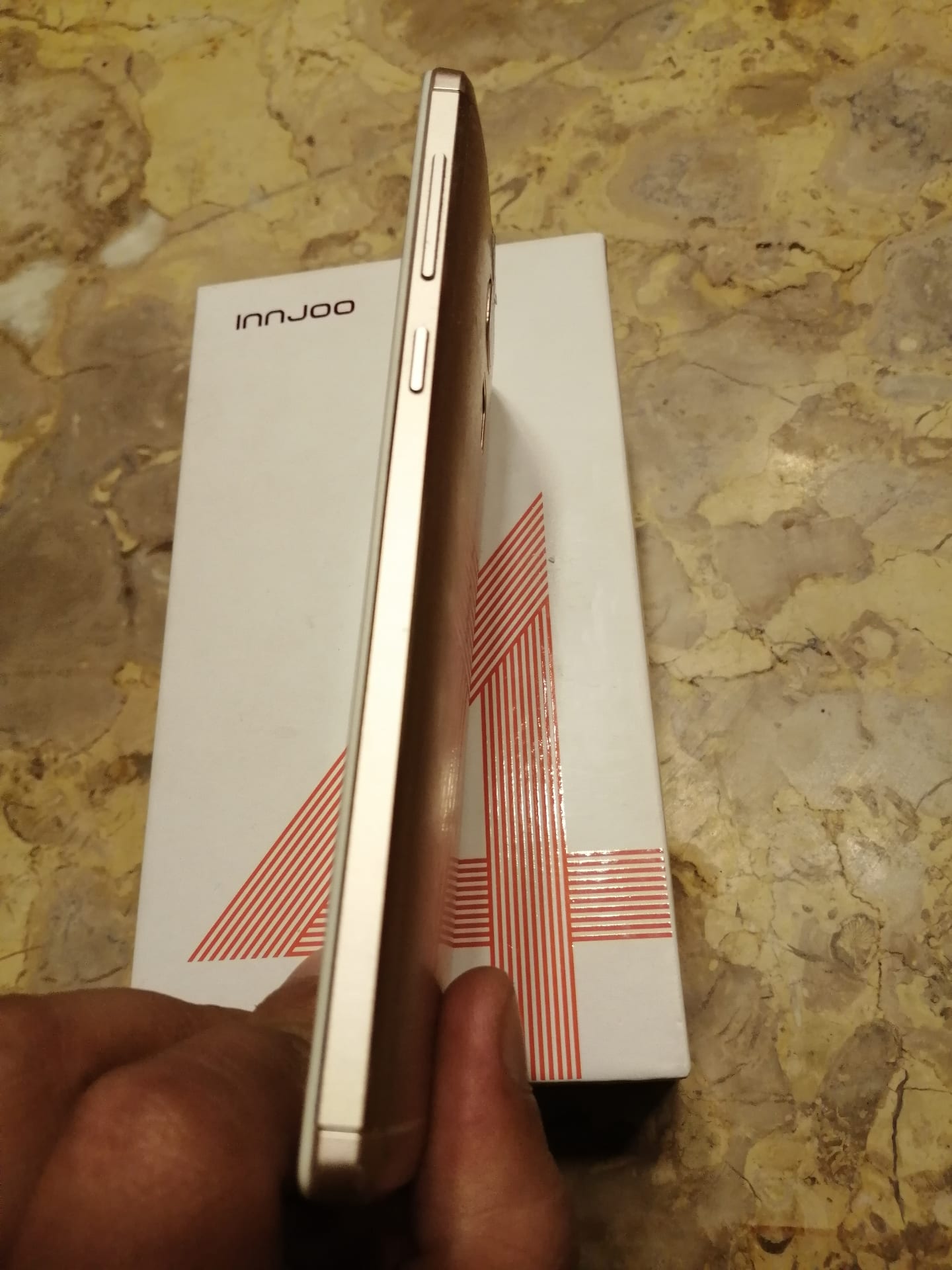 Innjoo 4 للبيع كامل الملحقات
لا تنسَ أنك شاهدت هذا الإعلان في عنكبوت
Innjoo 4 للبيع كامل المل...
