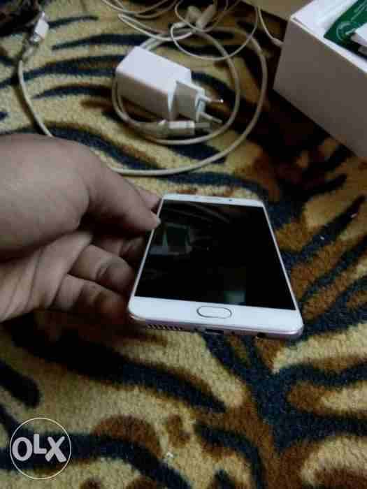 OPPO f1 puls
لا تنسَ أنك شاهدت هذا الإعلان في عنكبوت
OPPO f1 plus متفتحش ولا اتعملو اي صيانه قبل...