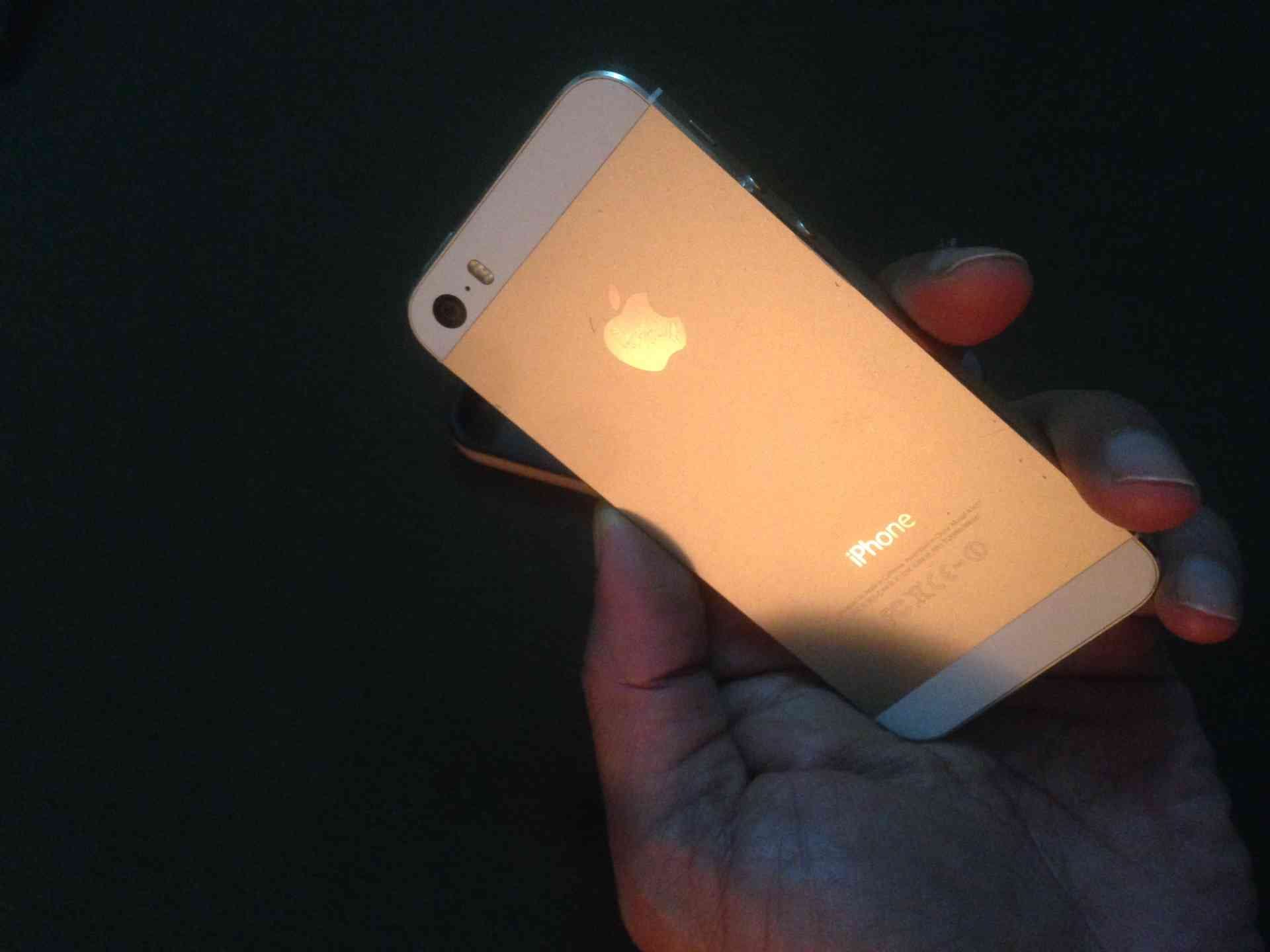 iphone5s بصمة ممتازه وبطارية قويه
لا تنسَ أنك شاهدت هذا الإعلان في عنكبوت
Iphone5s gold
مس...