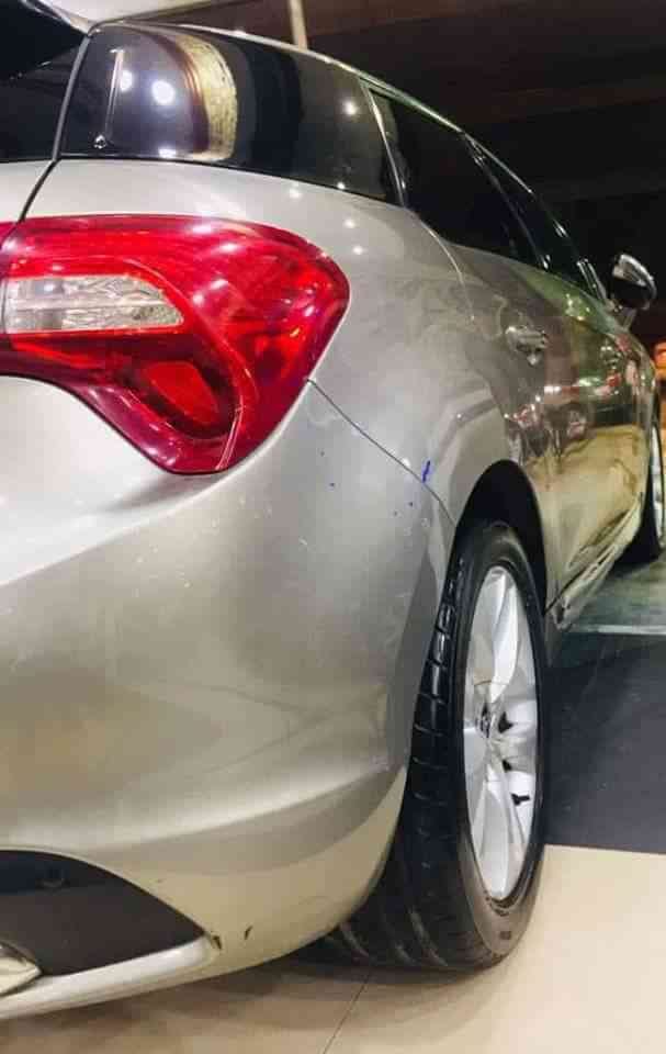 سيتروين
DS5
بحالة ممتازه
لا تنسَ أنك شاهدت هذا الإعلان في عنكبوت
سيتروين
DS5
موديل 2013
اع...