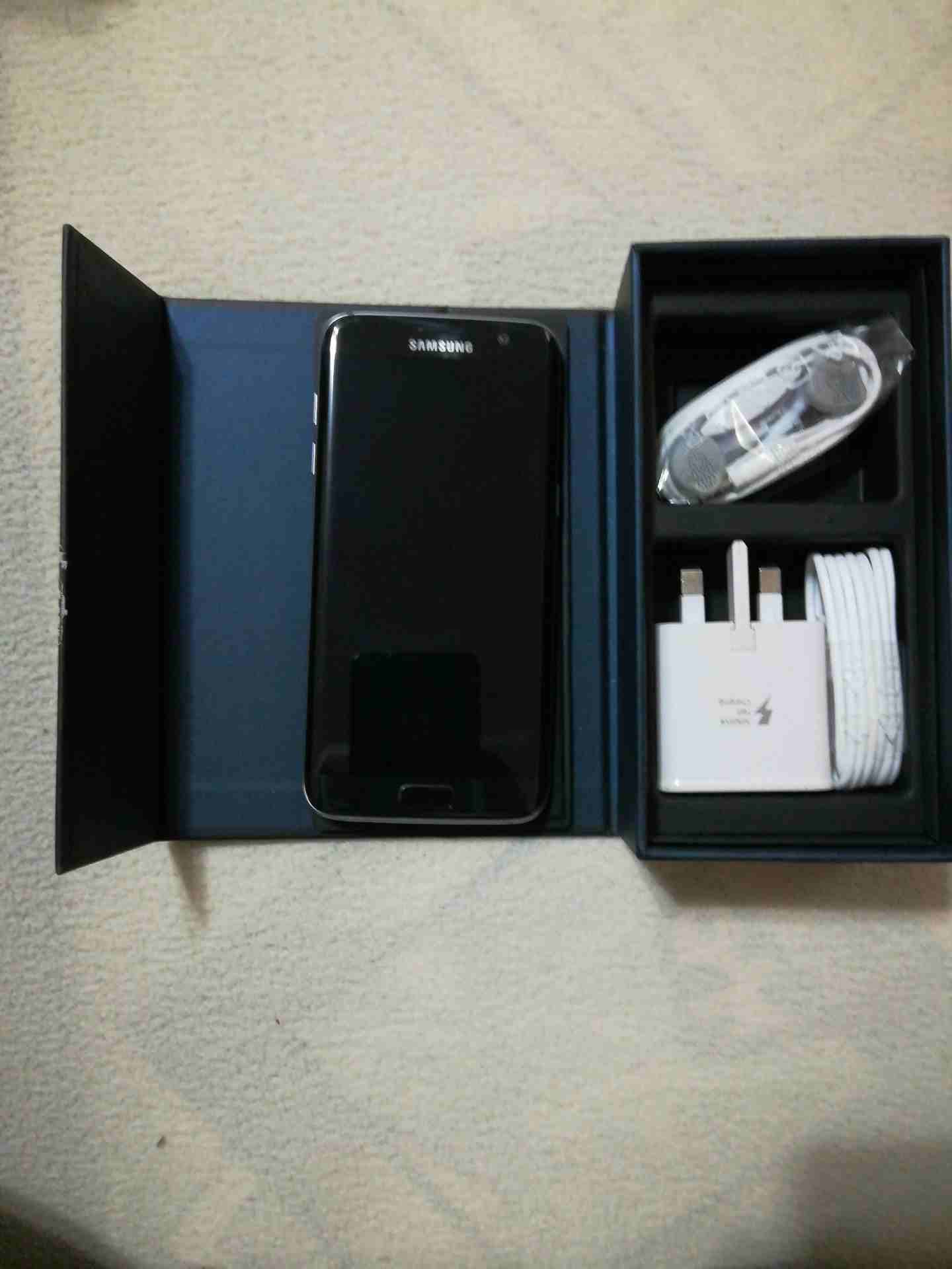 للبيع SAMSUNG Glaxey S7 edge
لا تنسَ أنك شاهدت هذا الإعلان في عنكبوت
سامسونج جالكسي S7 edge 32G خ...