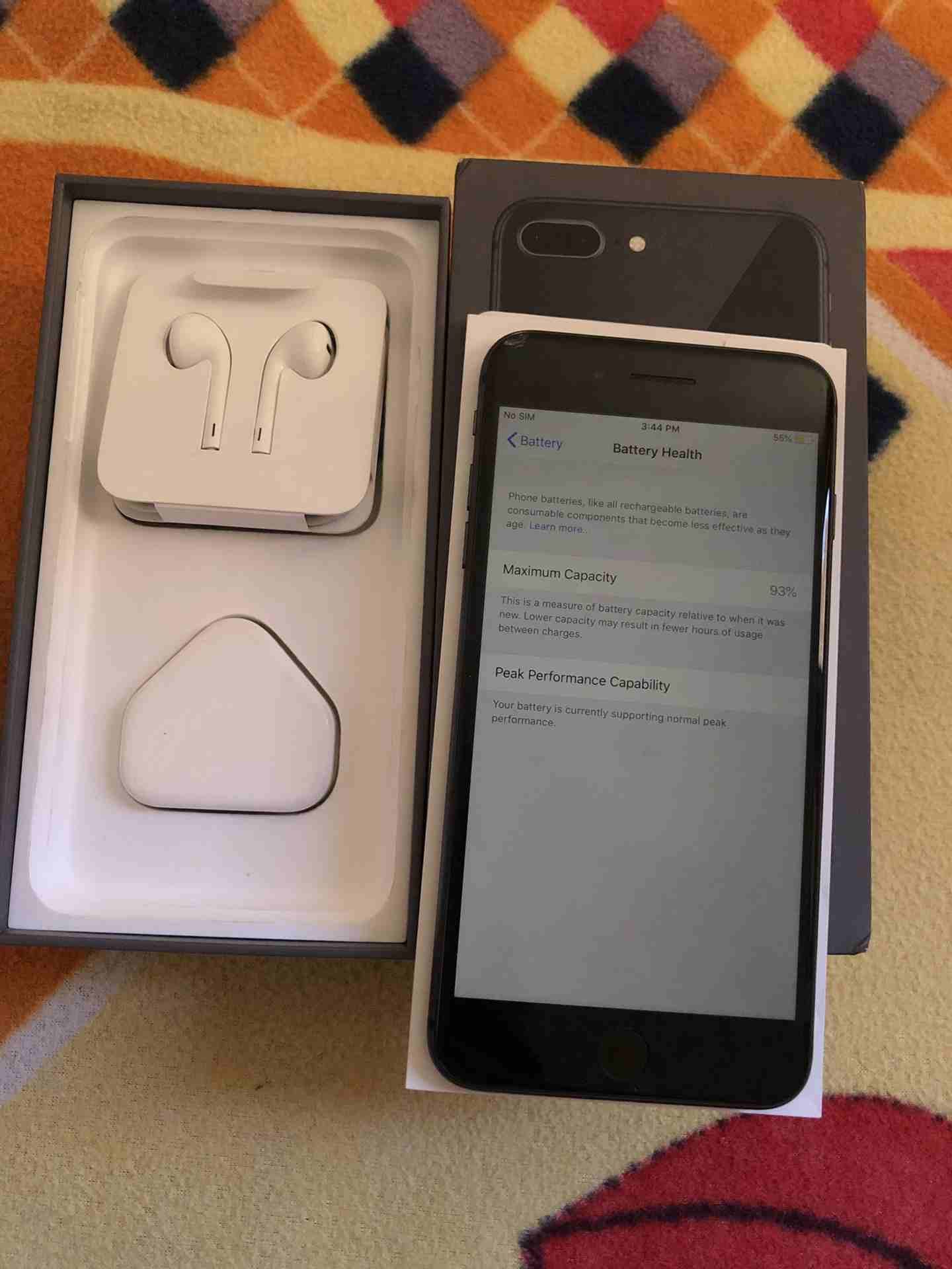 Iphone 8 plus
لا تنسَ أنك شاهدت هذا الإعلان في عنكبوت
Iphone 8 plus
64 giga
معاه كل مشتملاته الاص...