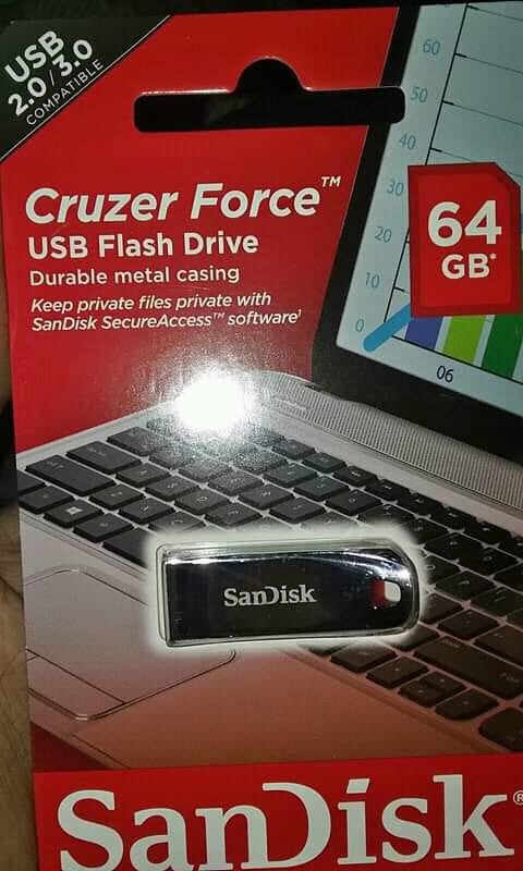 فلاشة سان ديسك 64جيجا SanDisk 64GB Cruzer Force Flash Drive
لا تنسَ أنك شاهدت هذا الإعلان في عنكبوت...