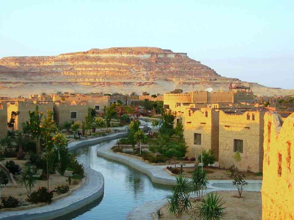 احجز معنا في أجمل فنادق شرم الشيخ شاركس باي اواسيز
لا تنسَ أنك شاهدت هذا الإعلان في عنكبوت
فن...